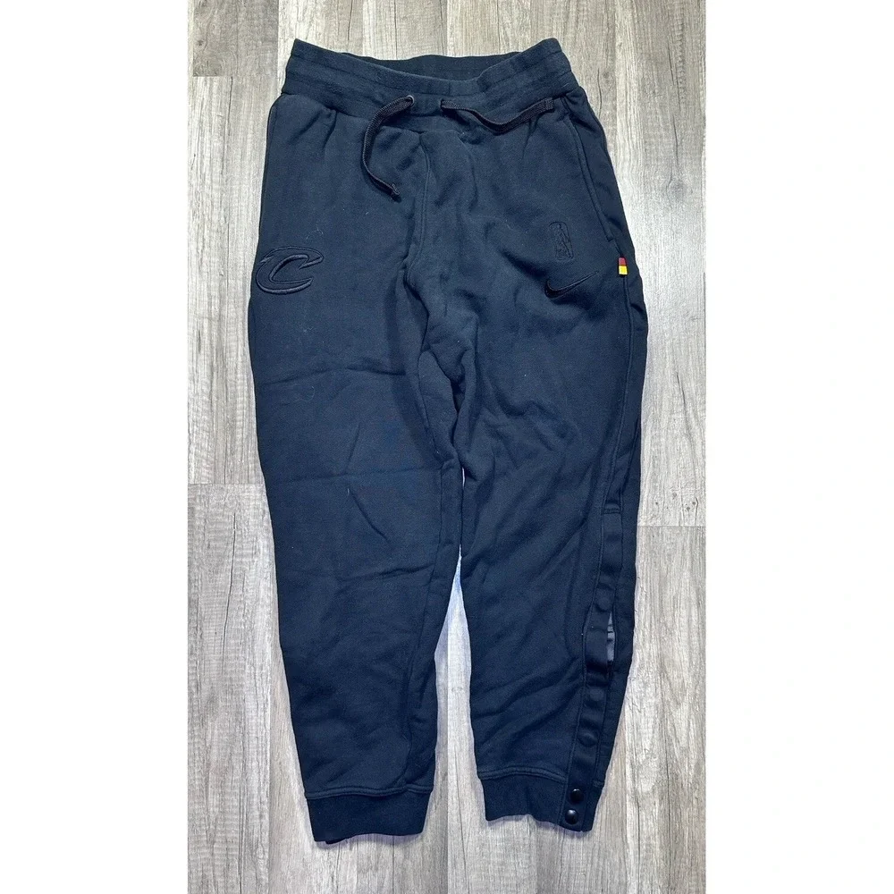 Nike NBA Cleveland Cavaliers Sweatpants‎ Black Size Medium Blackout Heavyweight